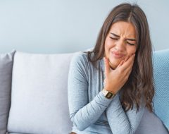Quando uma dor de dente é considerada emergência - Dra. Letícia da Silva Cruz